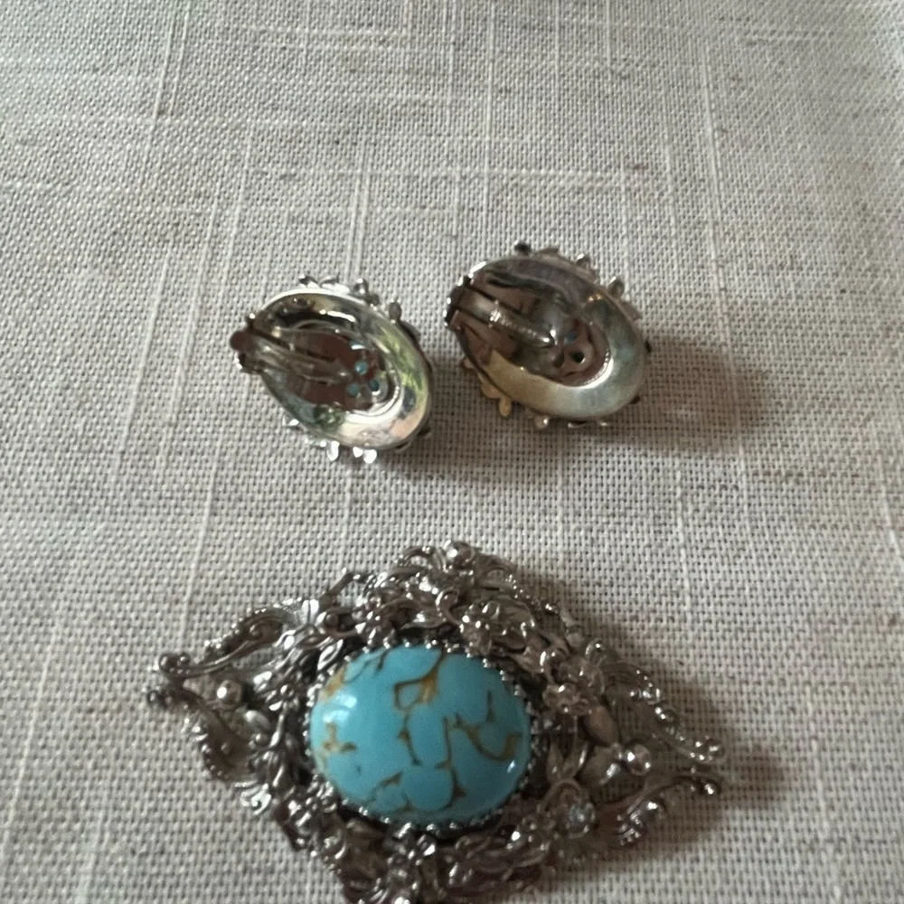 Vintage Whiting and Davis turquoise silver Brooch and Earrings Set, Rare Find..
